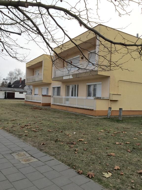 Thermal Next I Weninger Apartman Кишкунхалаш Экстерьер фото